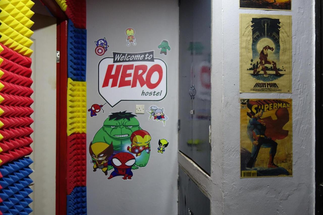 Hero Hostel Kuching Exteriör bild